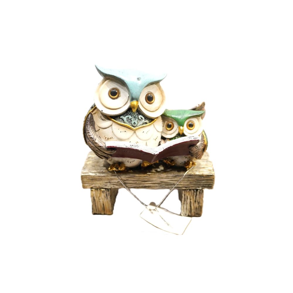 Estátua Coruja com Filhote Lendo no Banco Estátua Coruja com Filhote Lendo no Banco