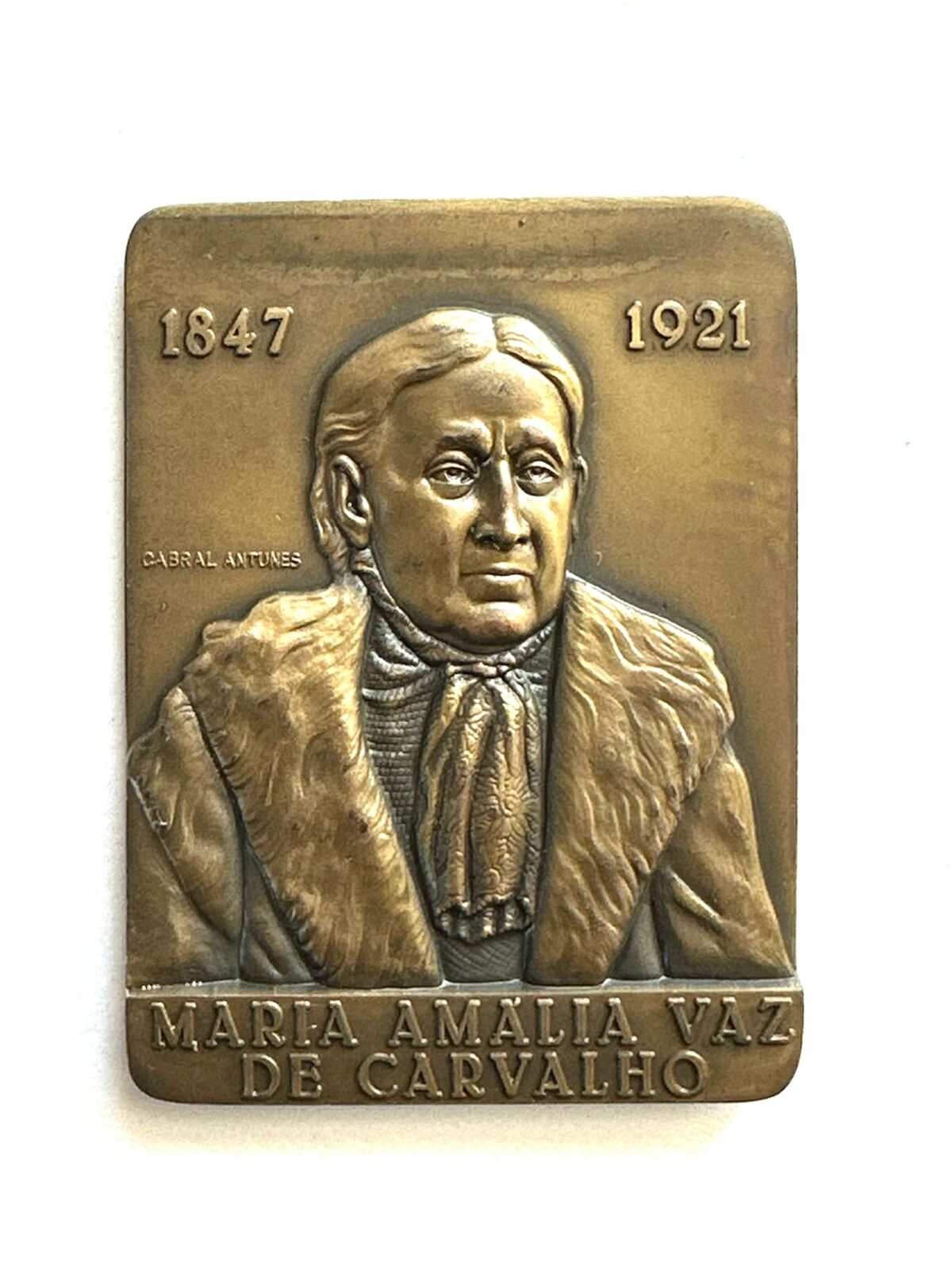 Maria Amália Vaz de Carvalho Bronze Medallion